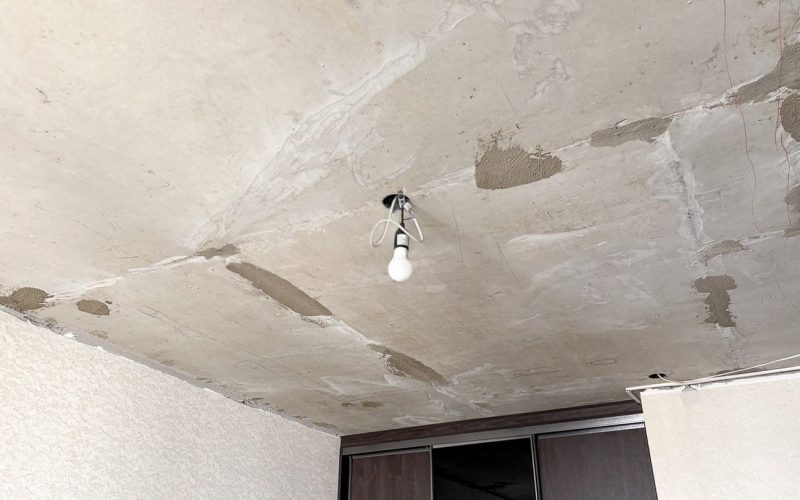 Натяжной потолок в спальне 14 м2