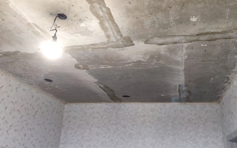 Натяжной потолок в спальне 16 м2